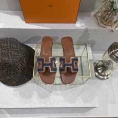 Hermes Slippers